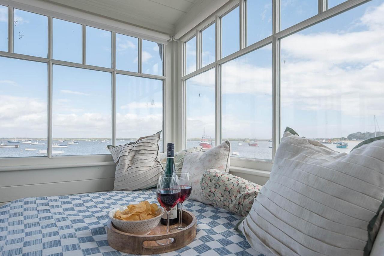 The Boathouse In Felixstowe Ferry - Stunning Waterfront Property Exterior foto